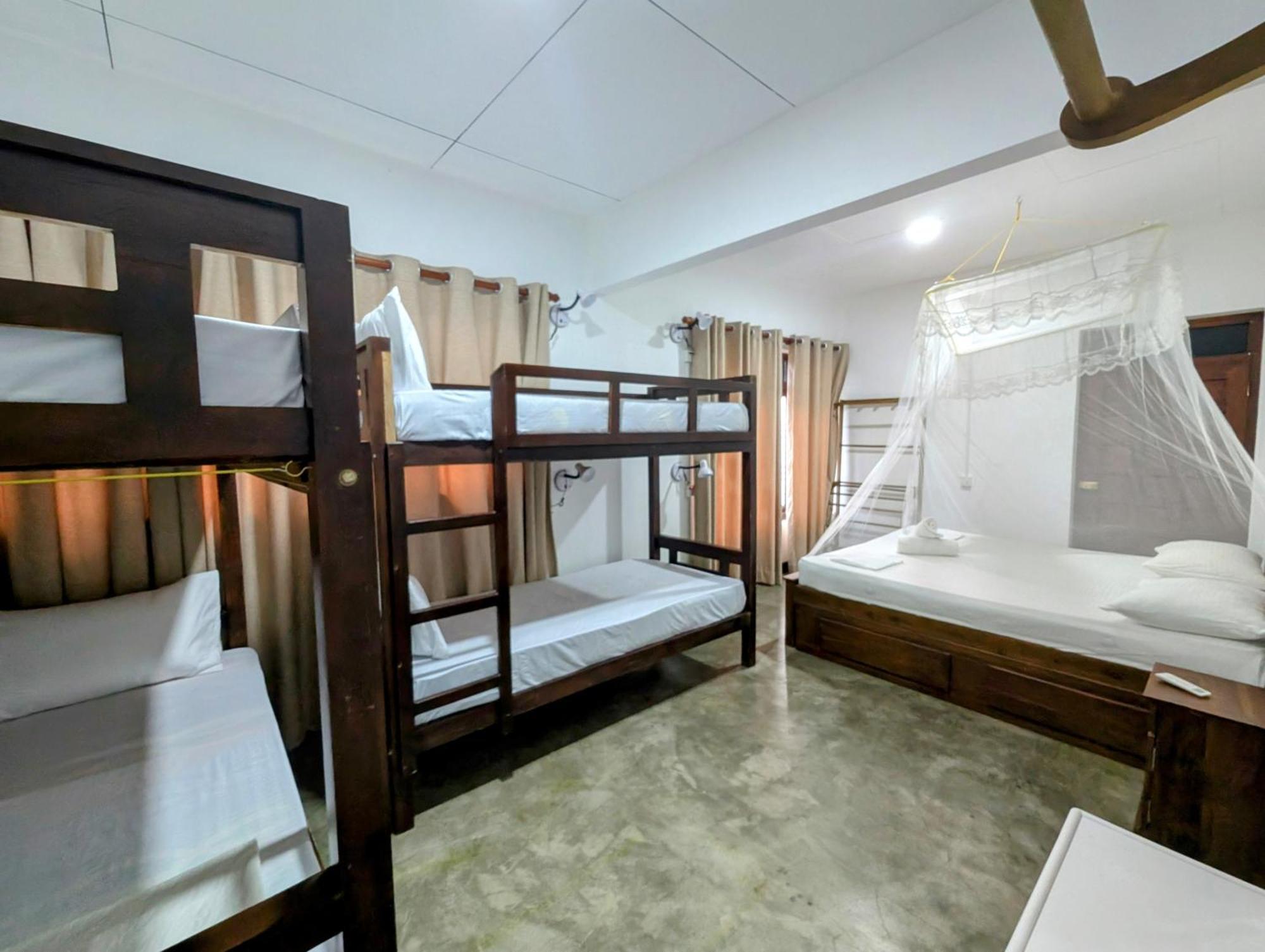 Costels Weligama Hostel Δωμάτιο φωτογραφία